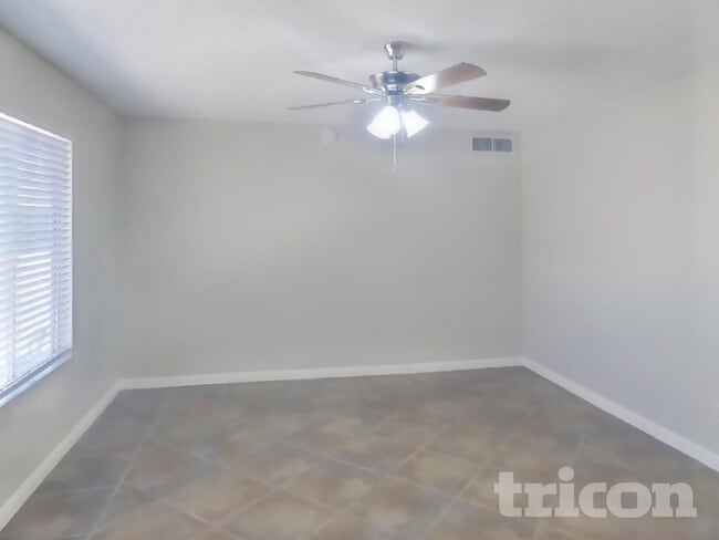 Photo - 3613 W Oakland St