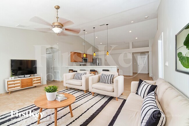 Photo - 1168 SW Idol Ave