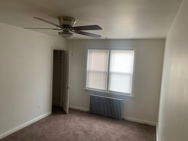 59 Fairview Rd Unit 59 Fairview Ave   Apt 2