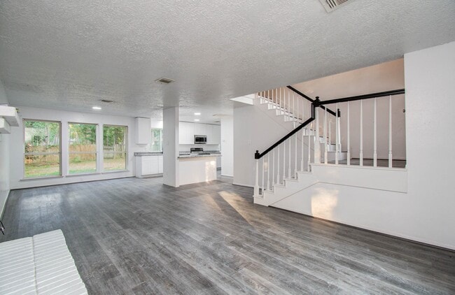 Photo - 5006 Village Springs Dr