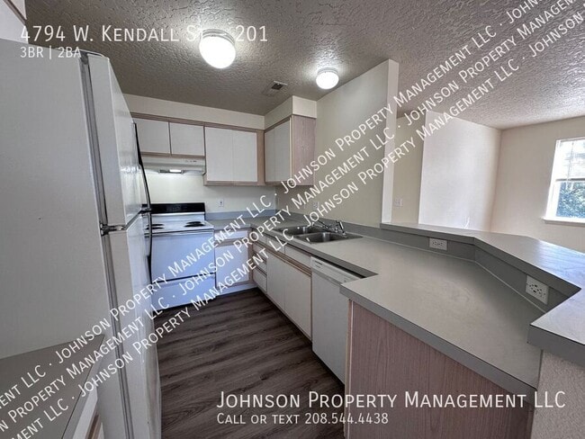 Building Photo - 4794 W Kendall St Unit 201