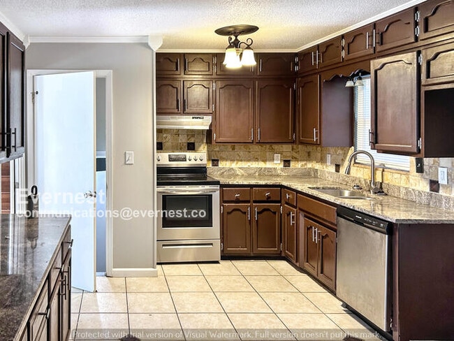 Photo - 2902 Tall Tree Ln