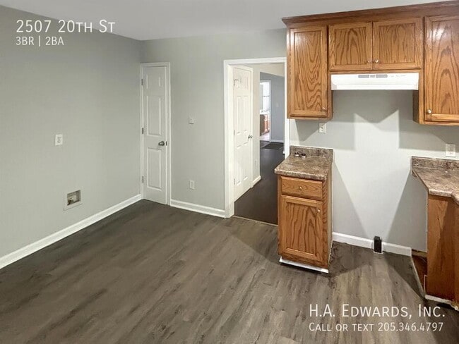 Photo - 2507 20th St