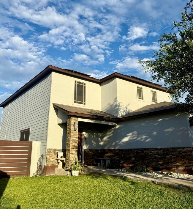 Photo - 409 Pargo Dr