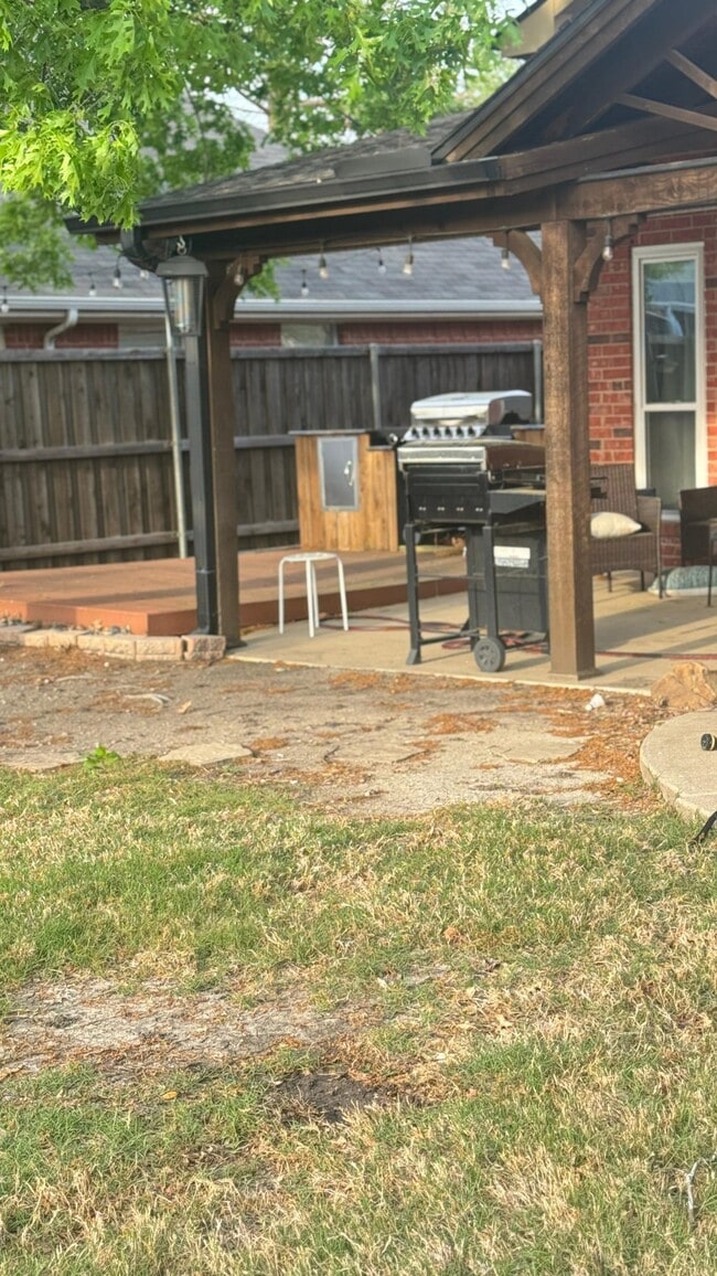 Photo - 7011 Cottonwood Cir