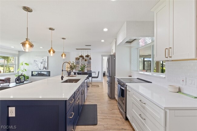 Building Photo - 2232 SE 27th St