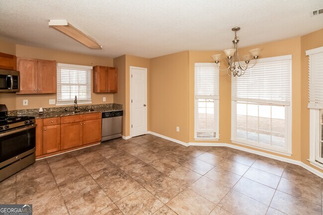 Photo - 1276 Grindenwald Dr