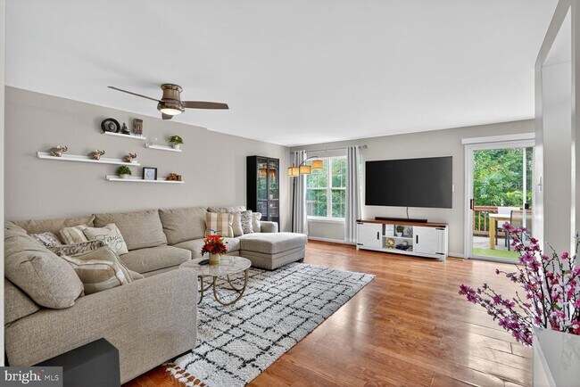Photo - 11082 Clovertree Ct