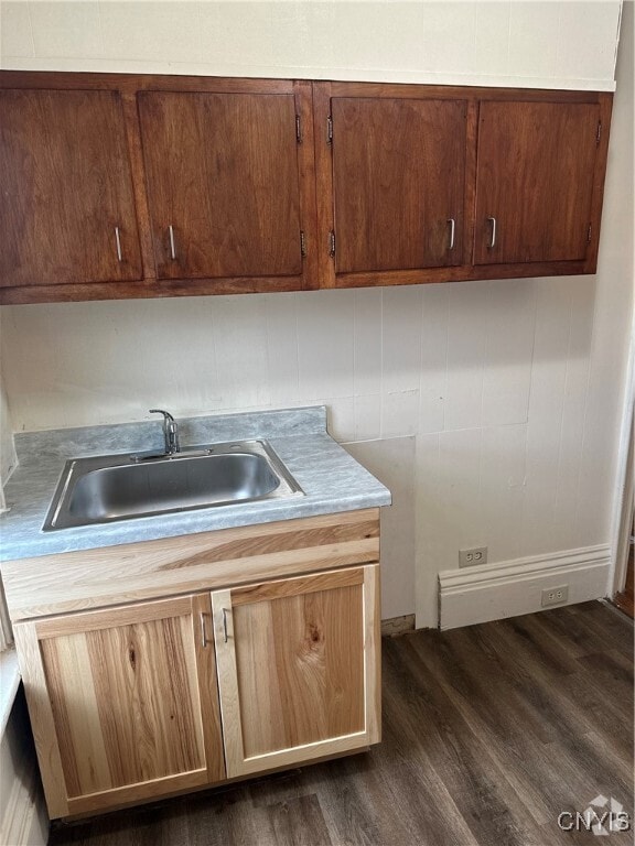 Building Photo - 705 N James St Rental