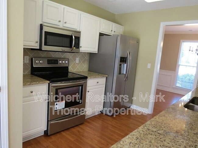 Photo - 7 Woodhill Ct