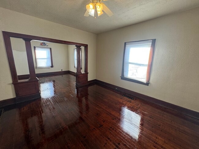 Photo - 17 S Crawford St