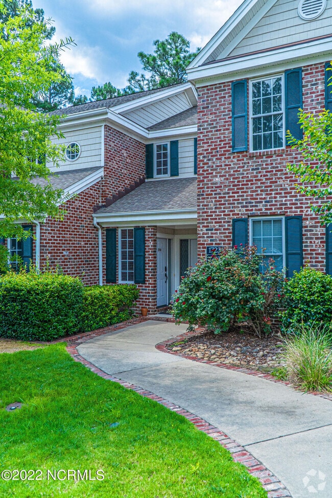 Building Photo - 1733 Woodbrooke Dr Rental