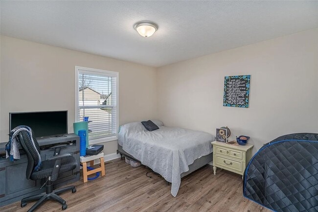 Photo - For Rent