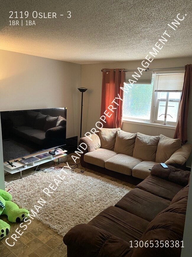 Photo - 1 bed 1 bath APARTMENT located downtown Re... Unit 3