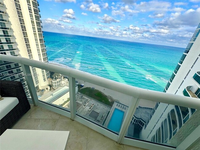 15901 Collins Ave Unit 1804