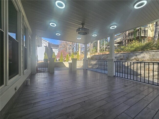 Photo - 526 Coopers Pond Dr