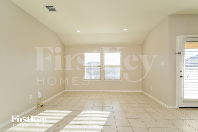 Photo - 1218 Meadow Creek Dr