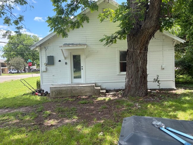 Back of house - 2101 Sanger Ave