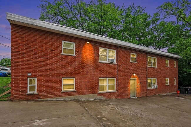 Building Photo - 3348 Ninann Ct Unit 3348 Ninann Court,  4