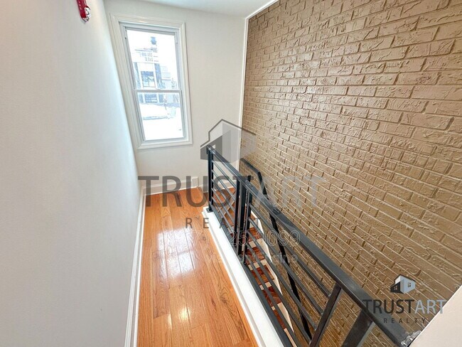 Photo - 2025 N 4th St Unit 2A