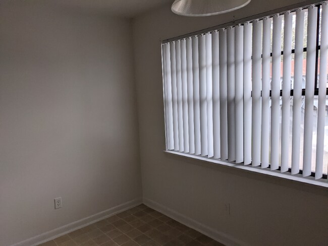 Photo - 3215 Baird Ave Unit M-91