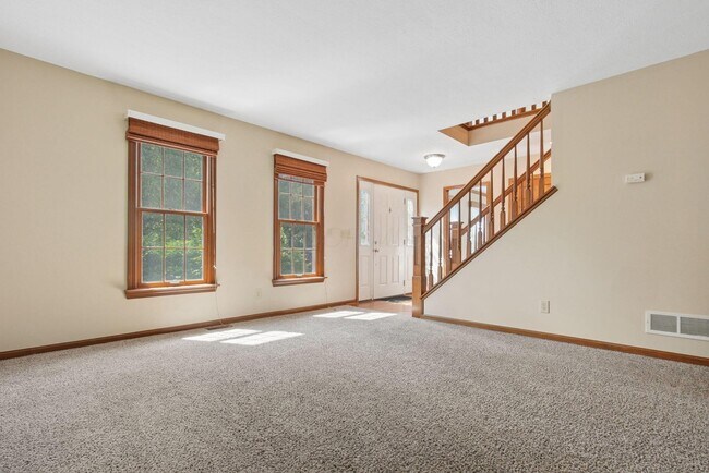Photo - 440 Taylor Ave