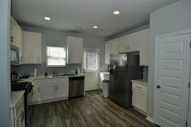 Photo - 13408 Latrobe Dr