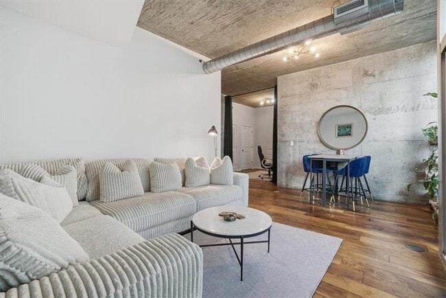Photo - 923 Peachtree St NE Unit 1221