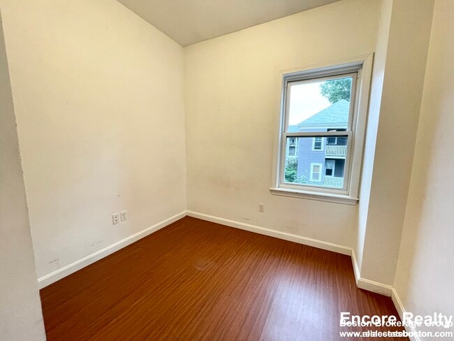 Photo - 93A Hillside St Unit #3