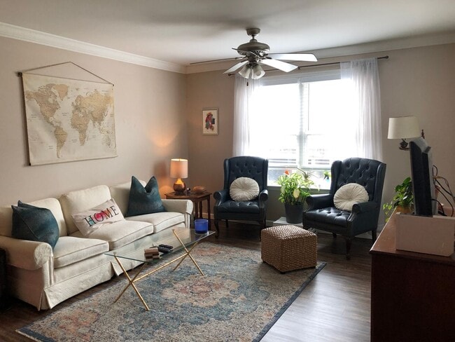 Photo - MOVE IN SPECIAL only $2500/month! AVAILABL... Unit 108