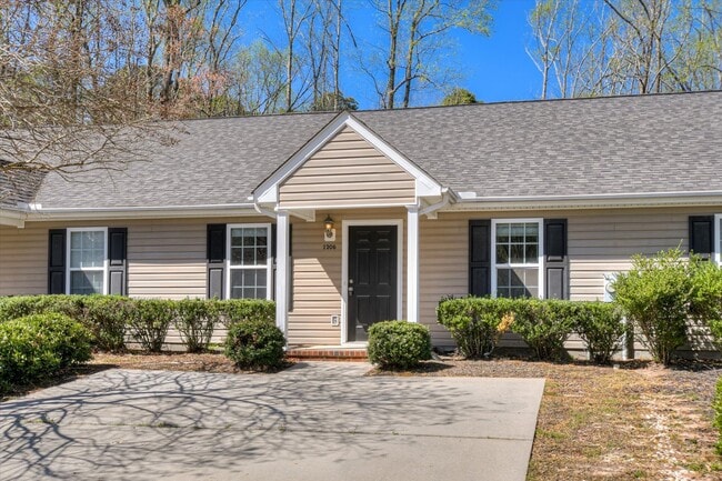 Photo - 1206 Bison Way