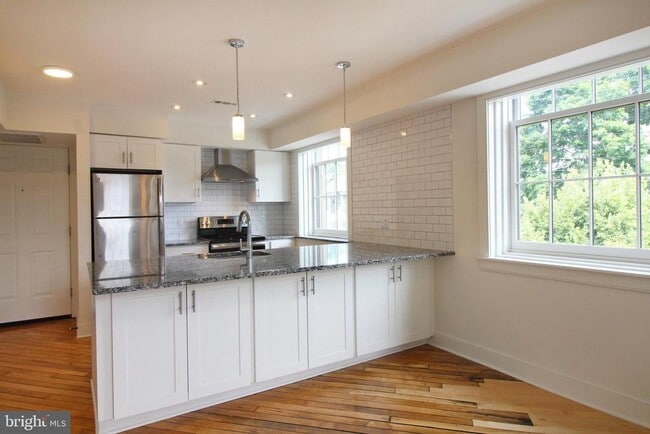 Photo - 71 N Main St Unit 304