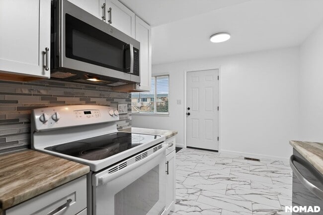 Photo - 747 W Cleveland Cir