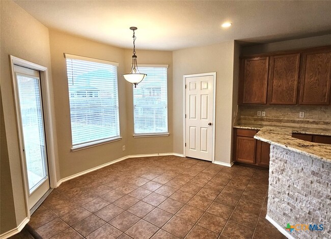 Photo - 400 Apache Ledge