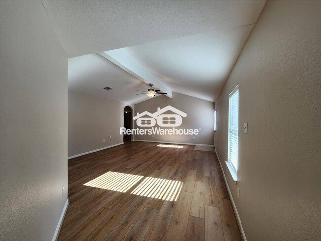 Photo - 22527 Cloverland Field Dr