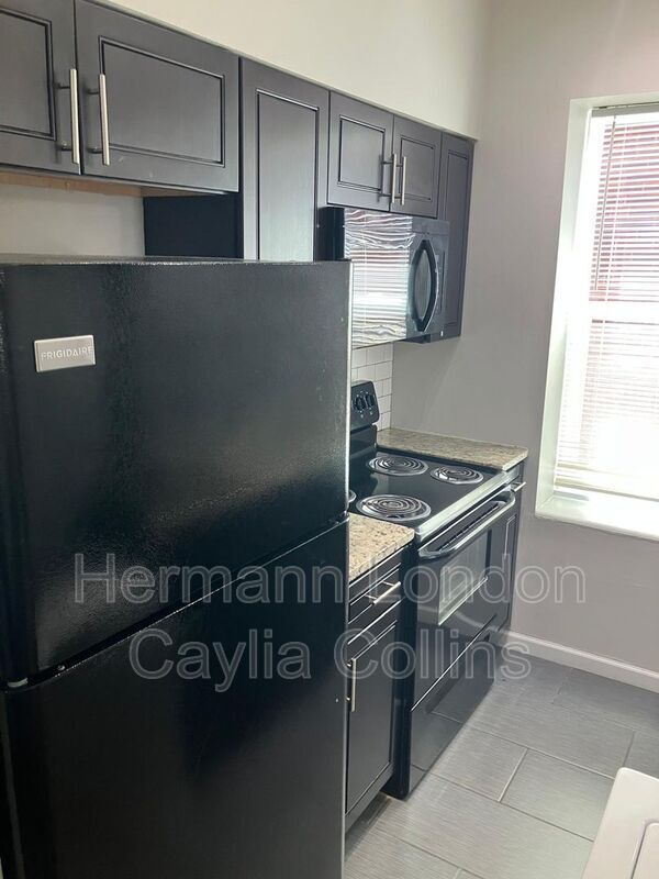 Photo - 3856 Folsom Avenue