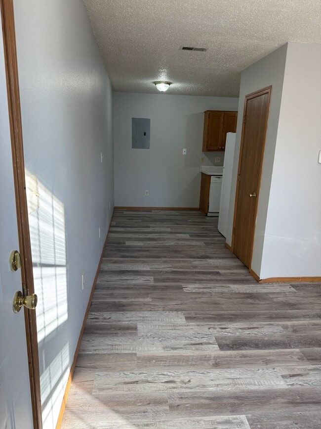 Building Photo - 1519 N Missouri Ave Unit C