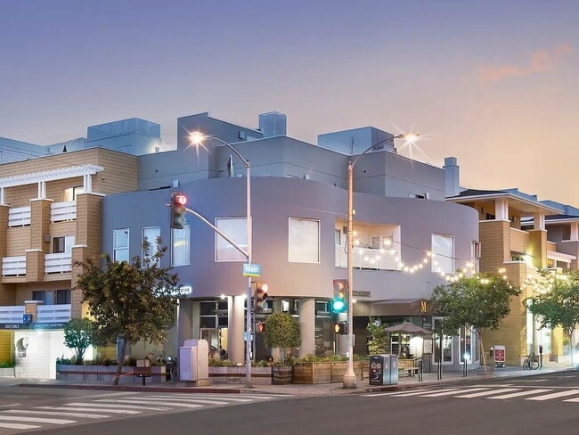 Building Photo - Chic 1-Bedroom Retreat on Main Street – Sp... Rental