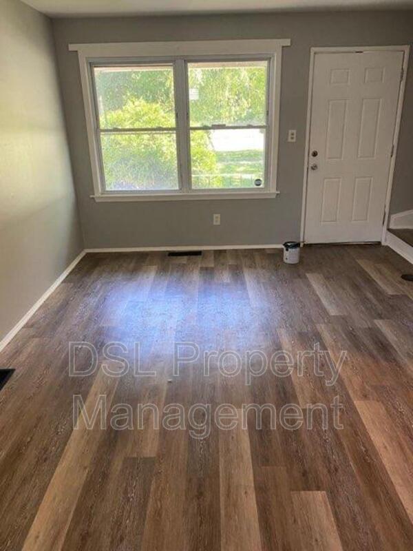 Photo - 4410 Fulton Pky