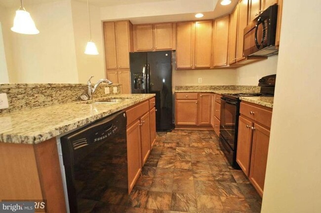 Photo - 9549 Hyde Pl