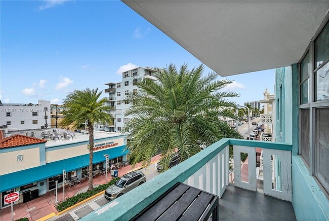 Photo - 701 Collins Ave Unidad 3A