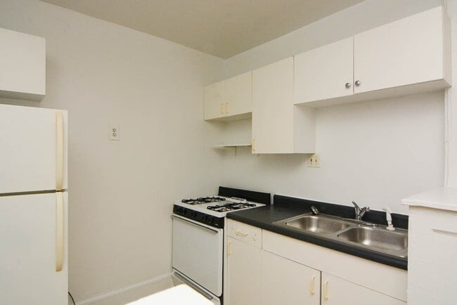 Photo - 2336 N Spaulding Ave Unit A2
