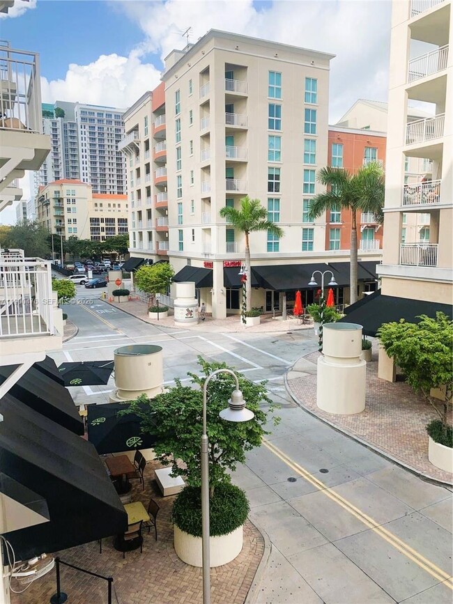 Building Photo - 7275 SW 90th St Unit C514