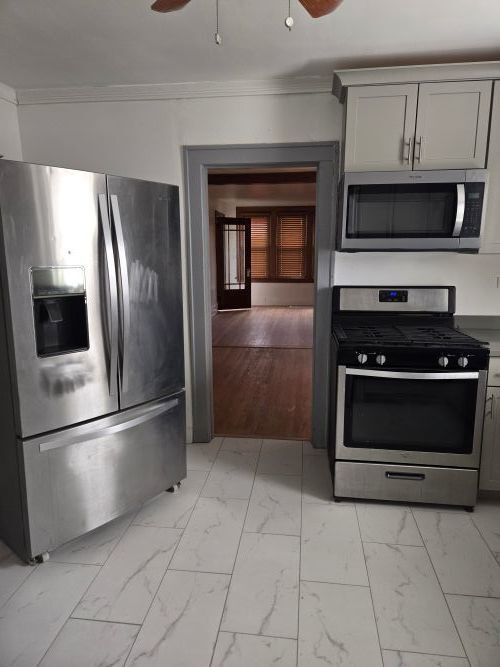 Photo - 15210 S State St