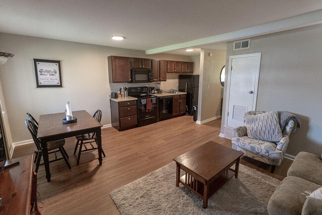 Photo - 105 N Garth Ave Unit 39