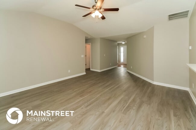 Photo - 5051 Larkspur Ln