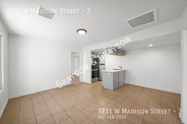 Photo - 3231 W Madison St Unit 3