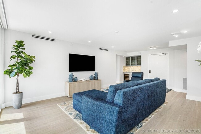 Photo - 120 SE 5th Ave Unit 319