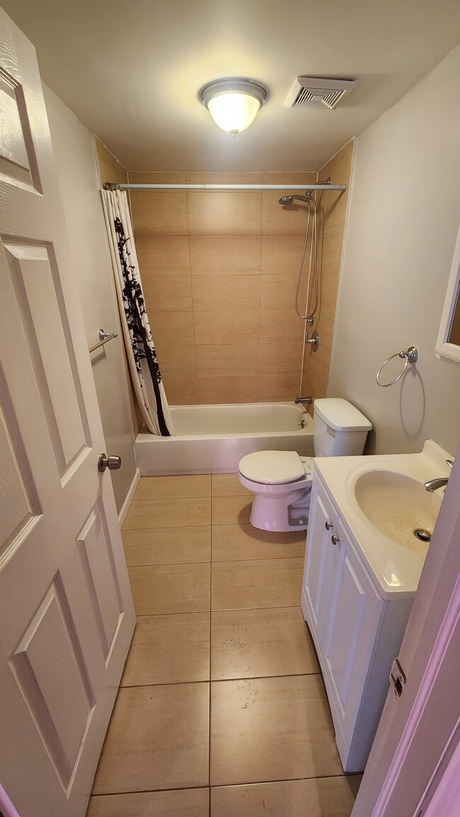 Bathroom - 17 Van Buren St Unit 1st Floor