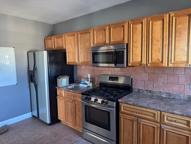 Building Photo - 1122-1124 Dorchester Ave